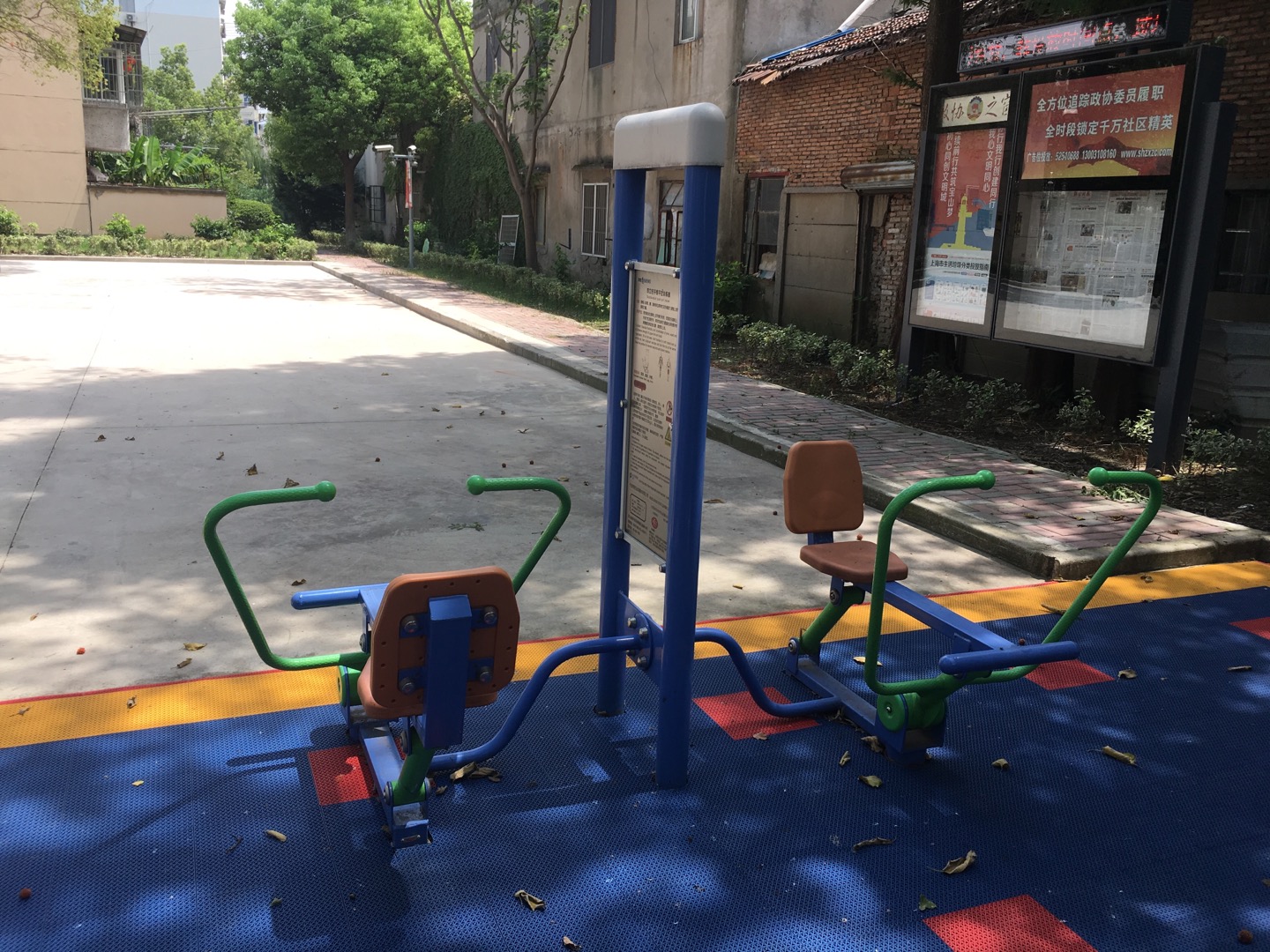 雙立柱平推平拉訓練器