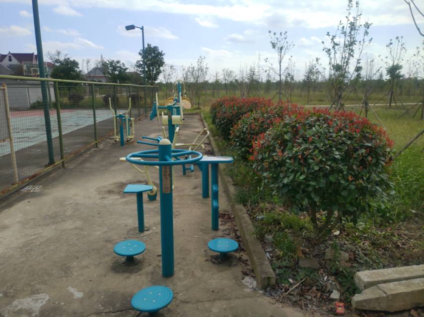 豎新鎮(zhèn)響哃村健身點(diǎn)二