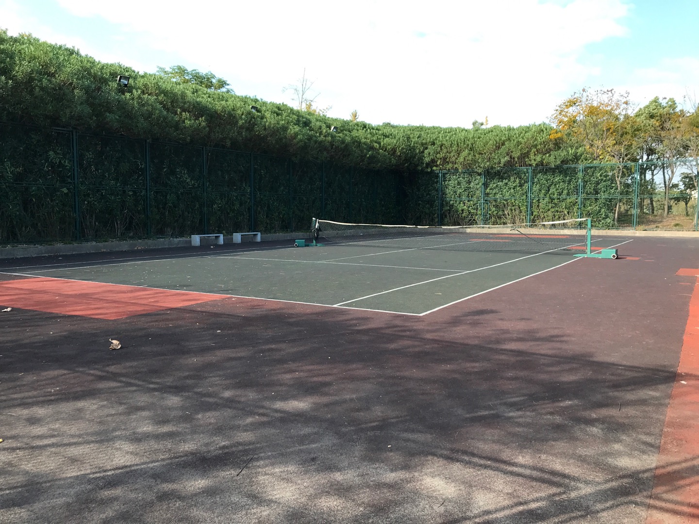 竹柏路100弄網(wǎng)球場