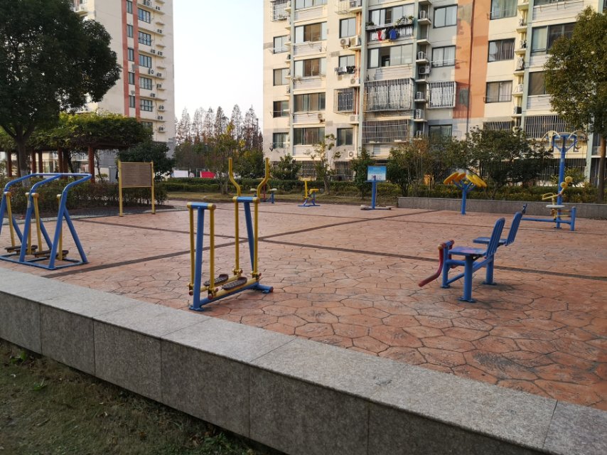 華楊居委健身苑點