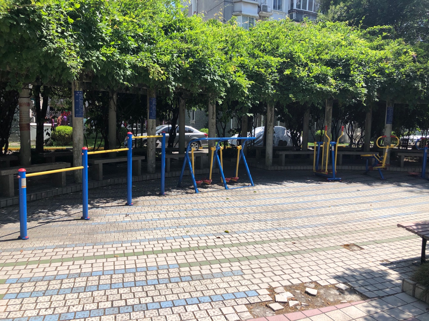 滄三健身點(diǎn)D