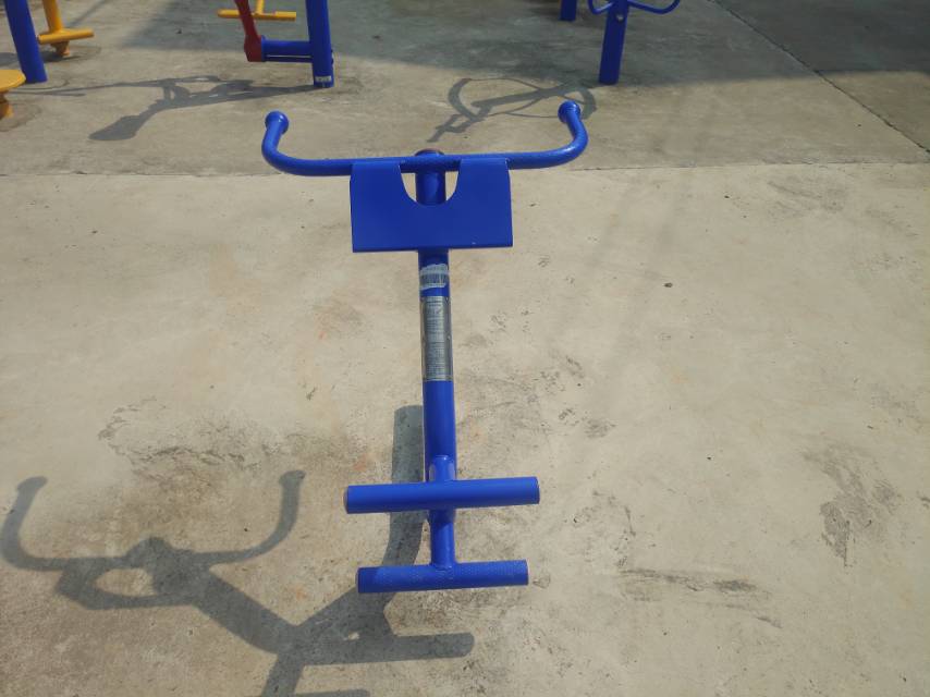 背肌訓(xùn)練器