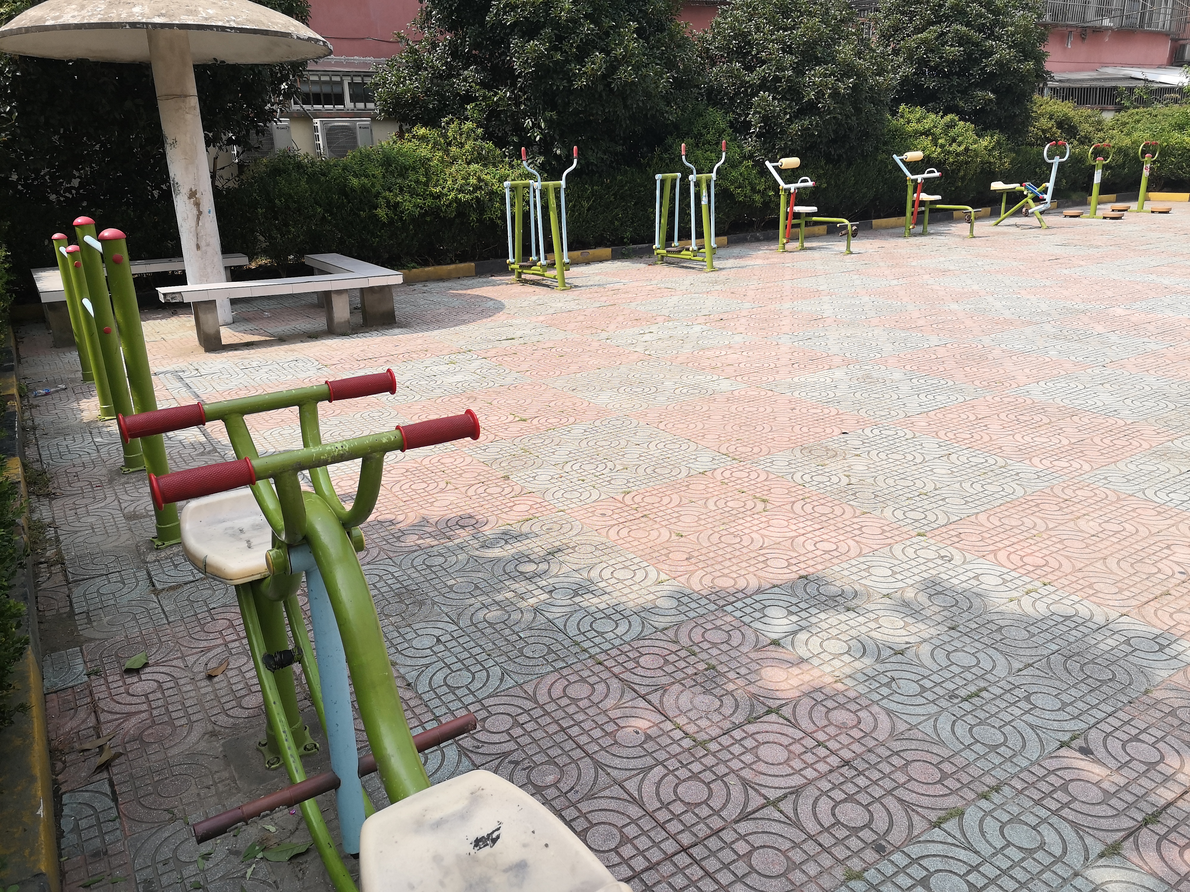 錦華小區(qū)健身點(diǎn)