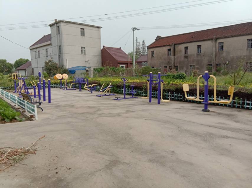 堡鎮(zhèn)四滧村23隊健身點