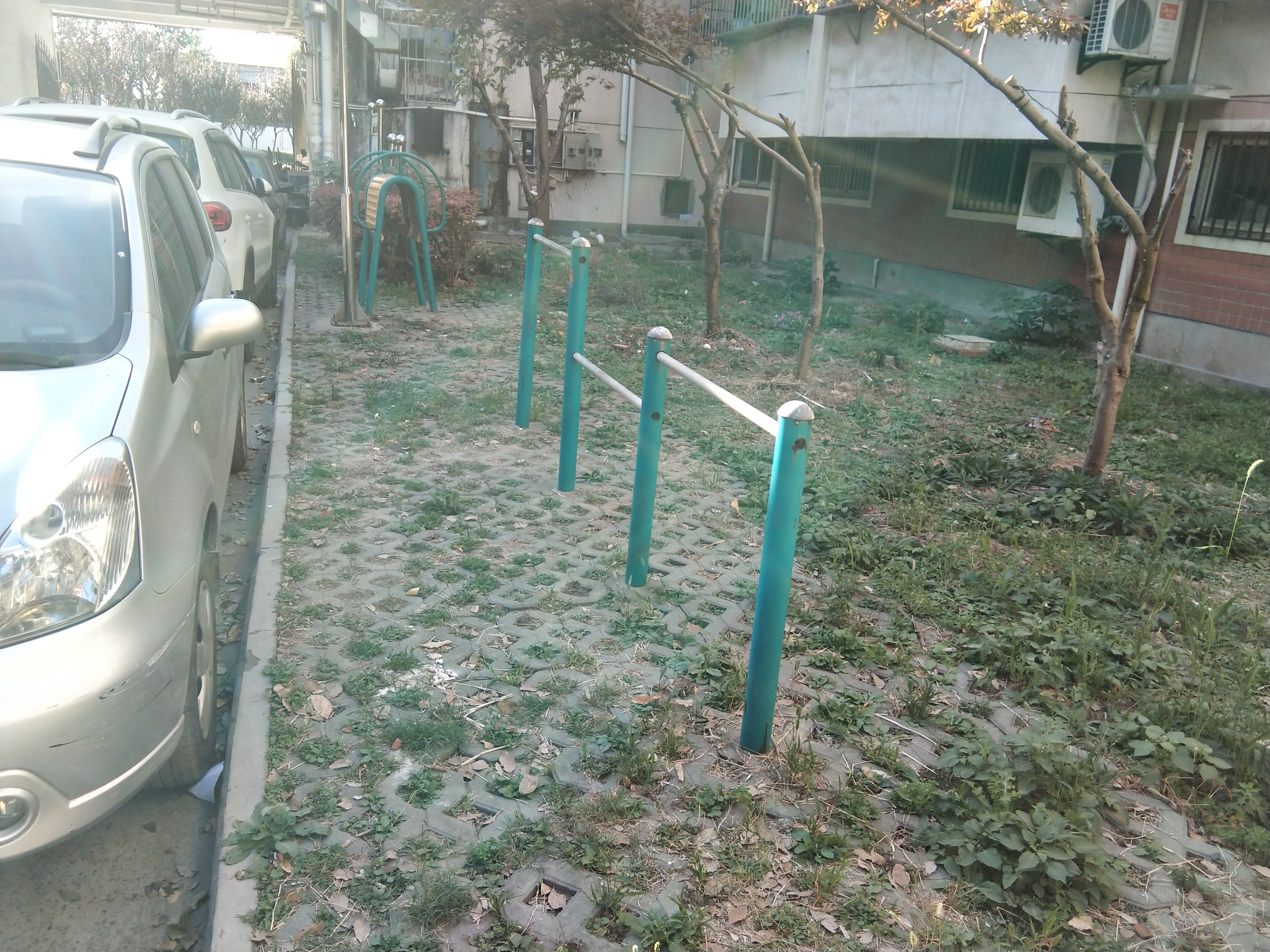 洪園新村健身苑點(diǎn)