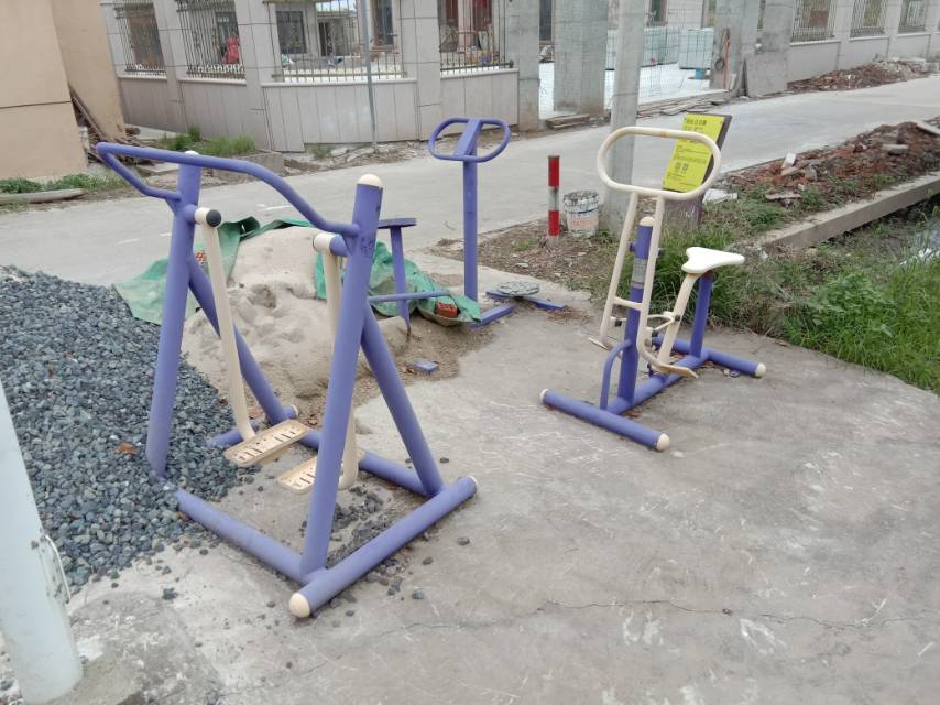 堡鎮(zhèn)瀛南村14組倉(cāng)庫(kù)健身點(diǎn)