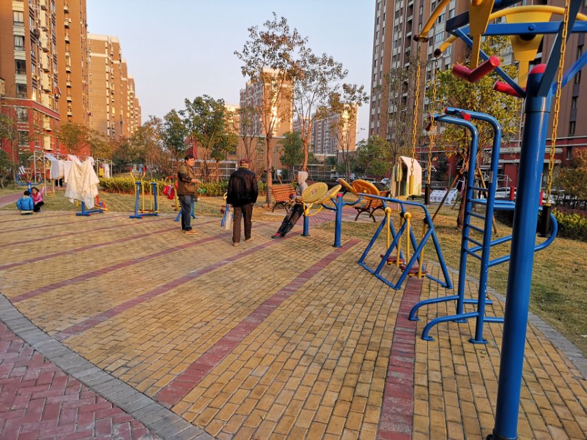 孫耀路居委健身苑點