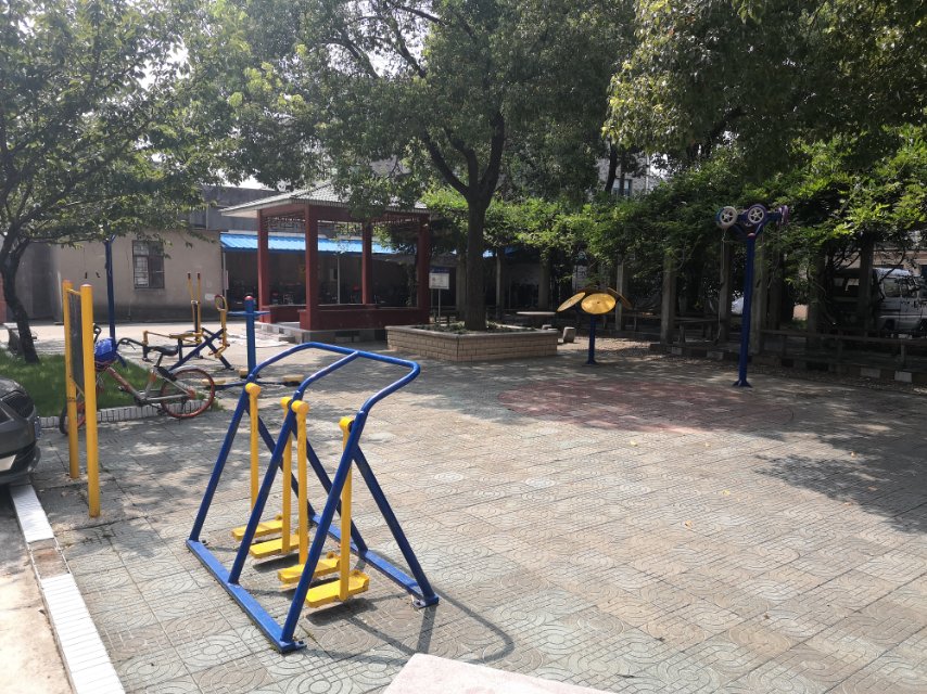 錦江小區(qū)健身點(diǎn)