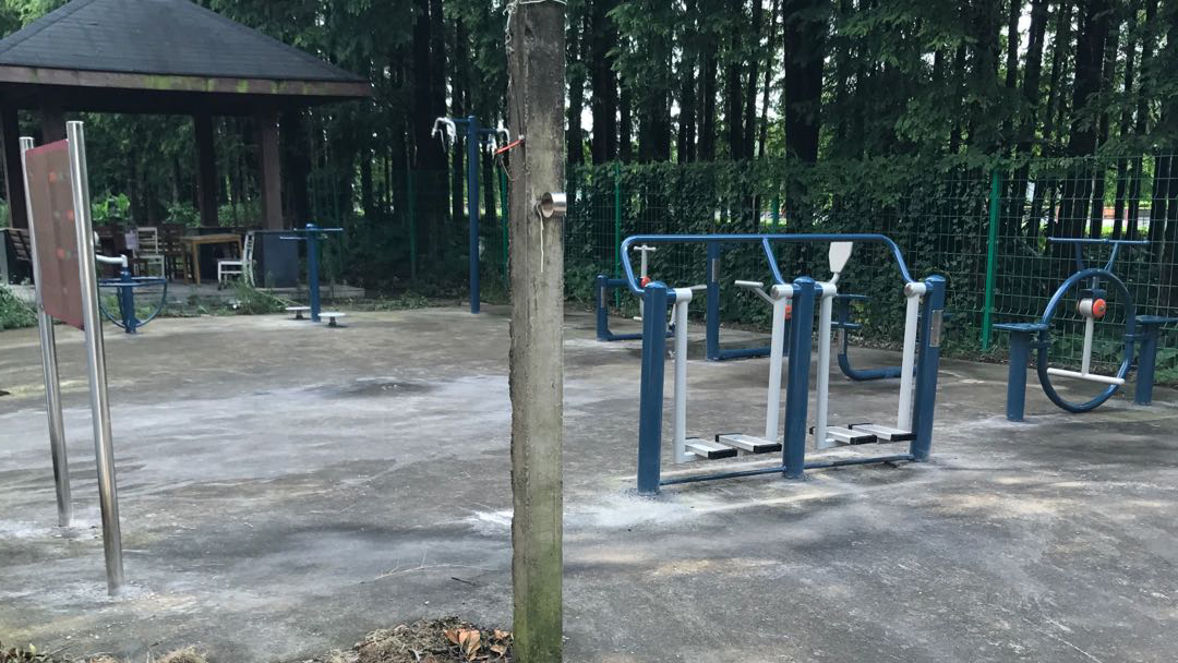 香楠路居委健身苑點