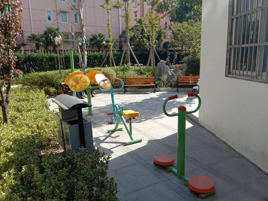 藍(lán)村苑市民益智健身點(diǎn)