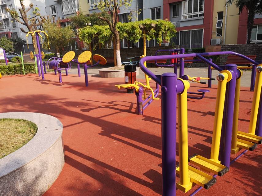 安新村東俞倉庫健身點