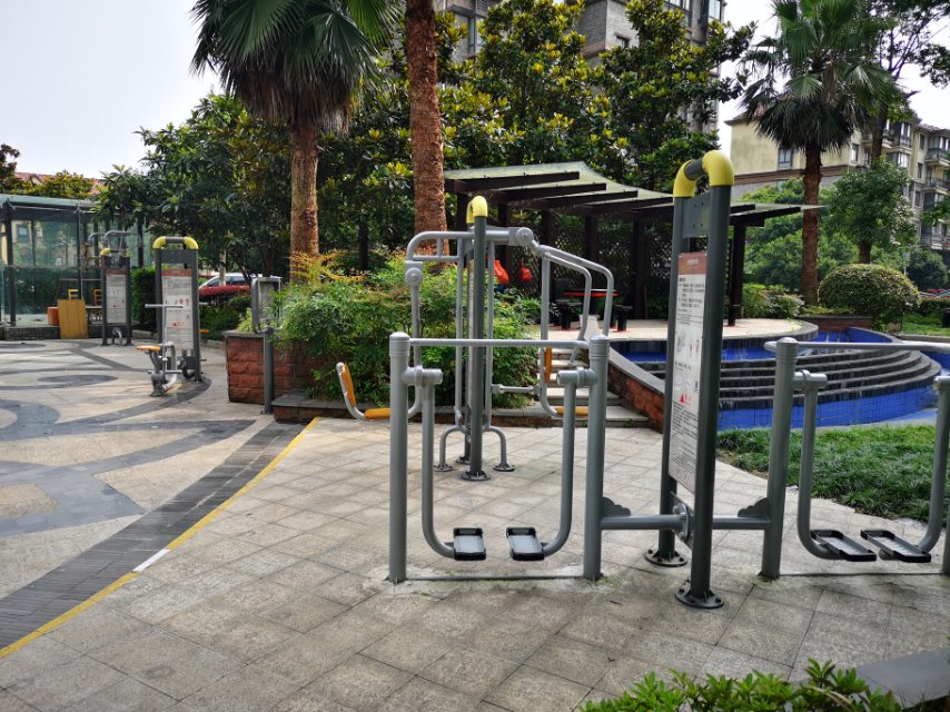 金海街道恒盛澤豐路89號健身點(diǎn)