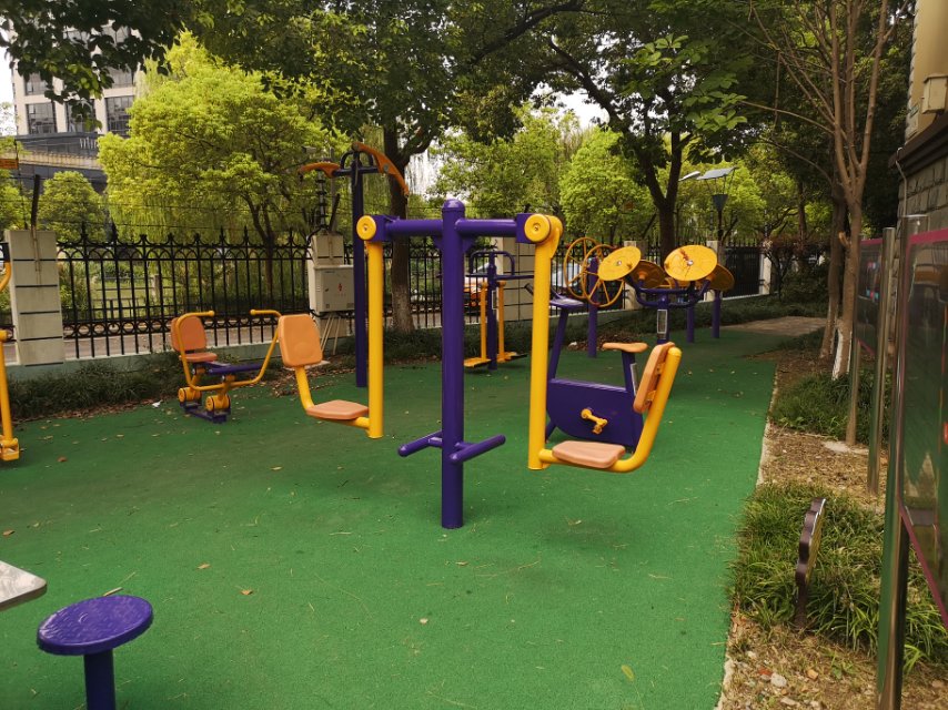 盈浦街道慶新社區(qū)新錦港健身苑點(diǎn)