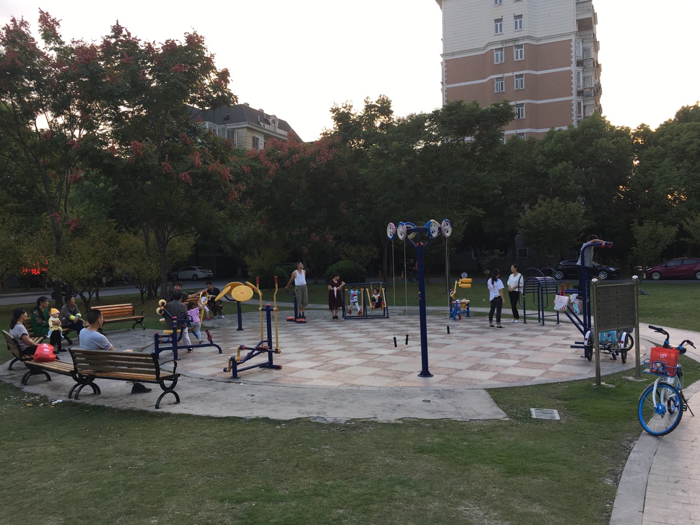 西南名苑健身點