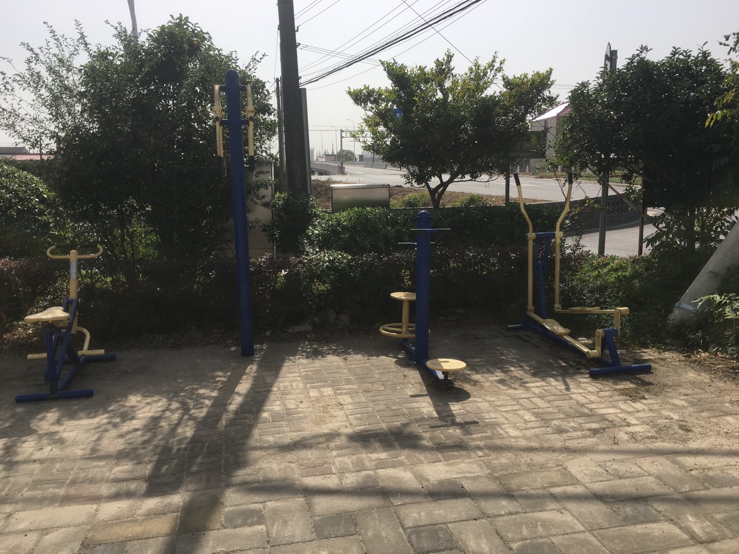 老港鎮(zhèn)大河村民委員會(huì)沈港7組健身苑點(diǎn)