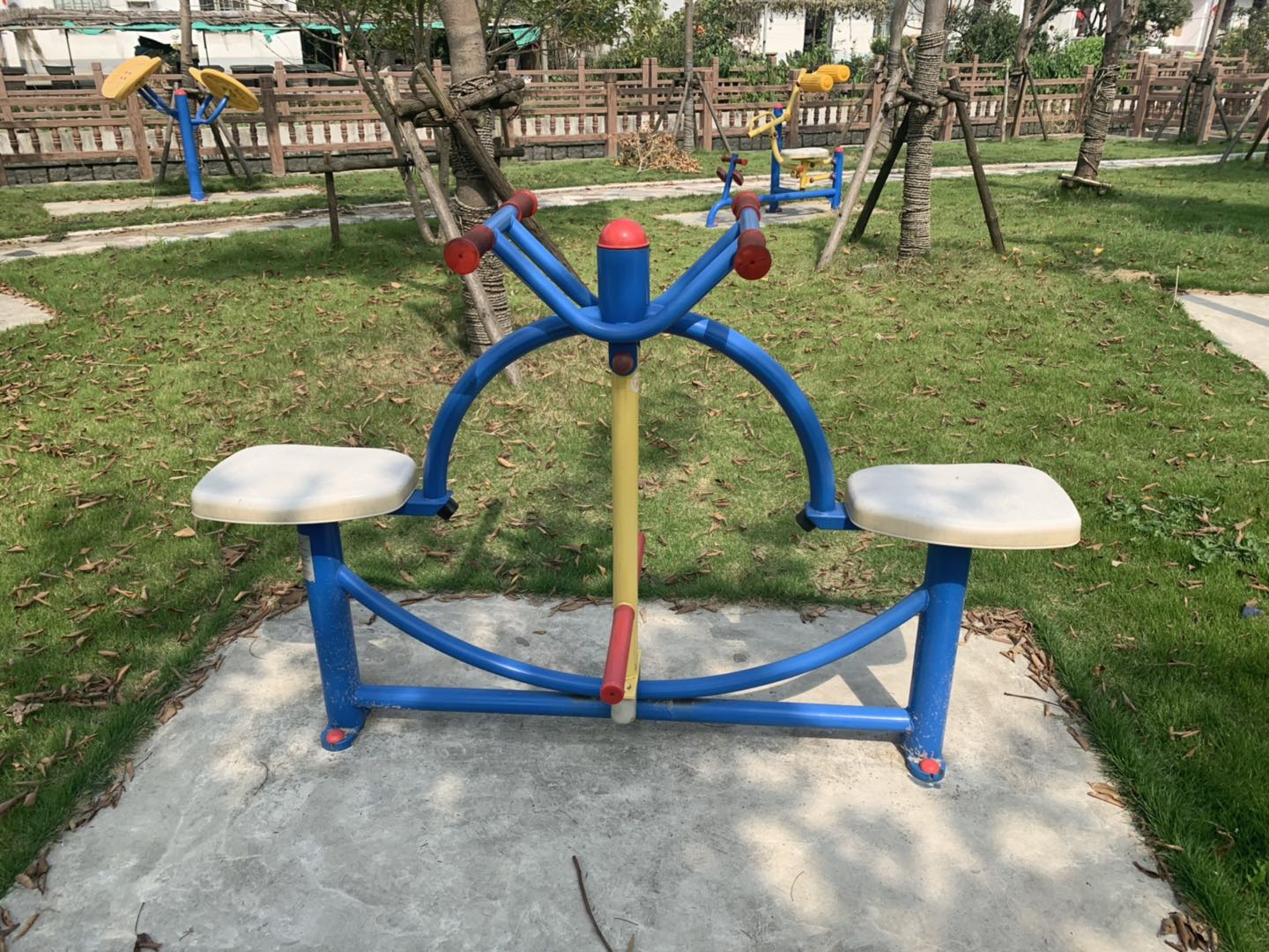 下肢康復(fù)器