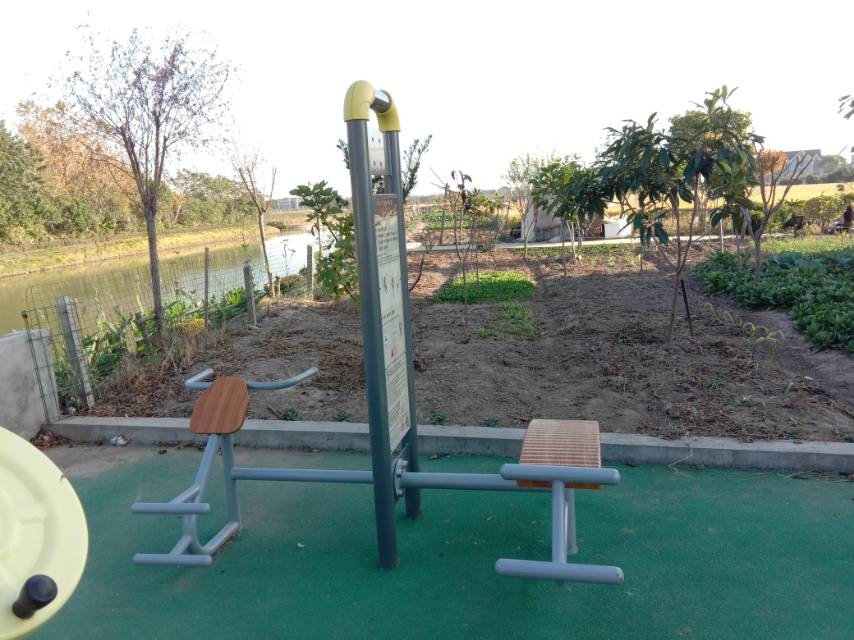 腹肌訓(xùn)練器