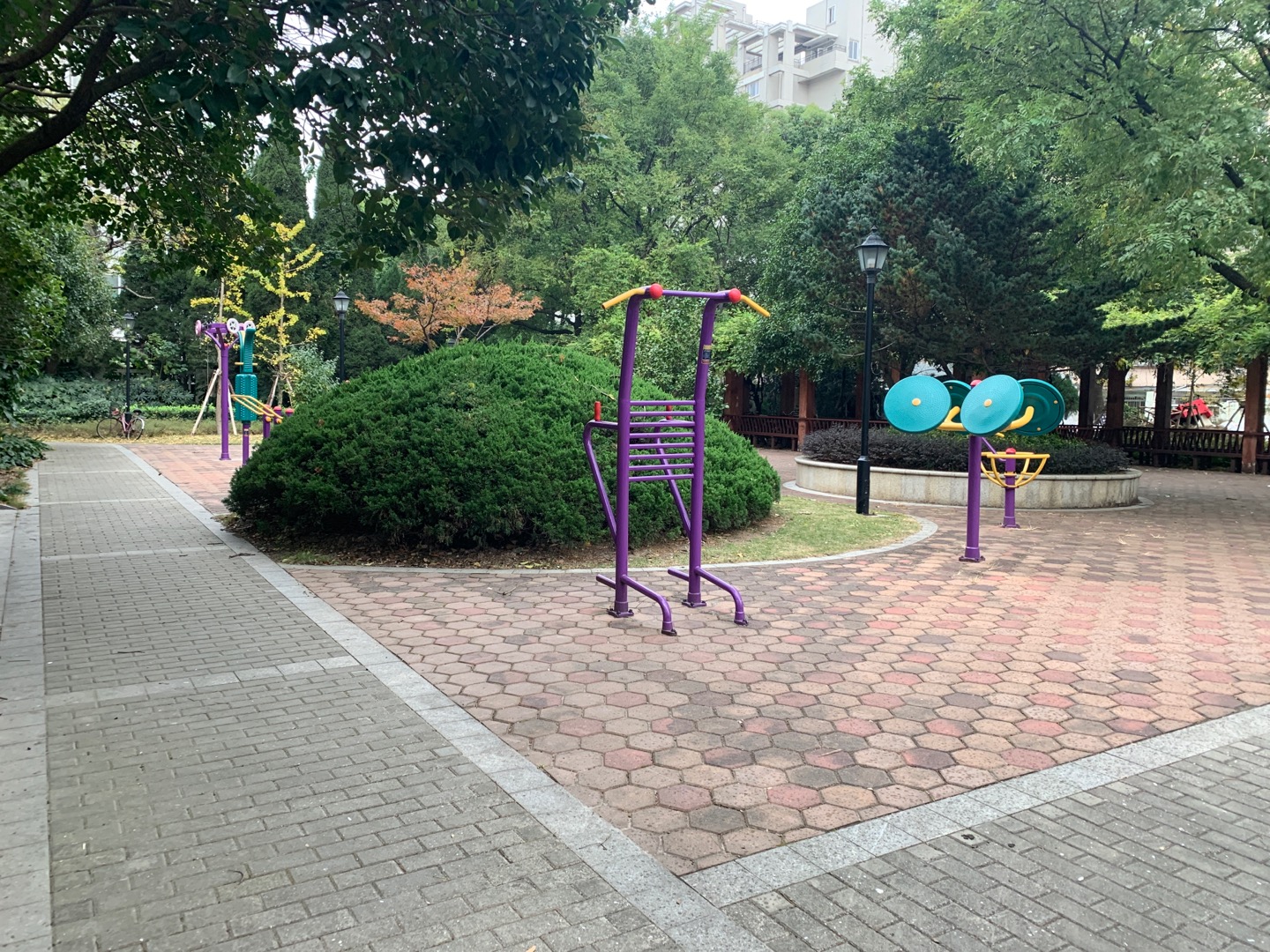 桃一居委健身點(diǎn)