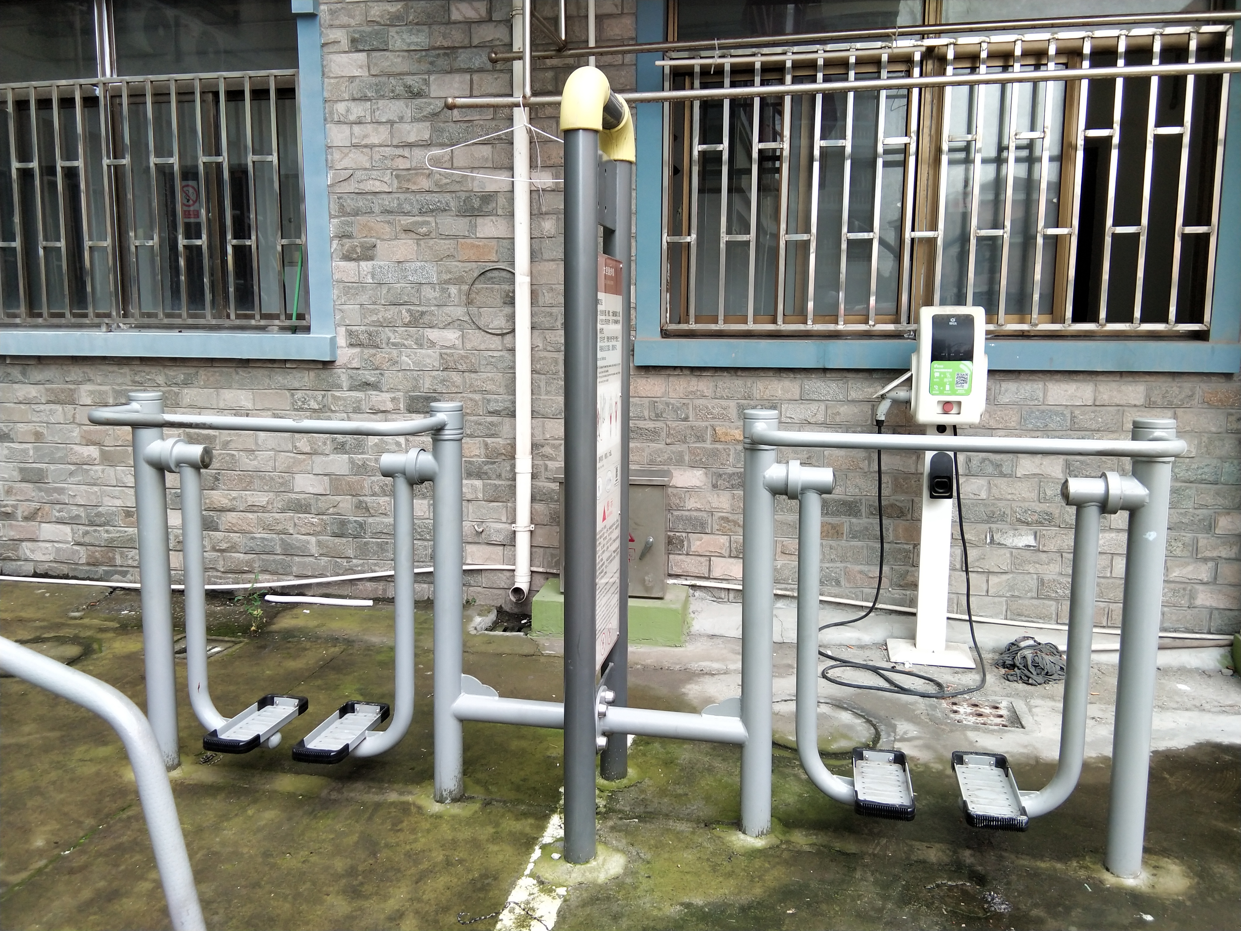 雙位太空漫步機(jī)