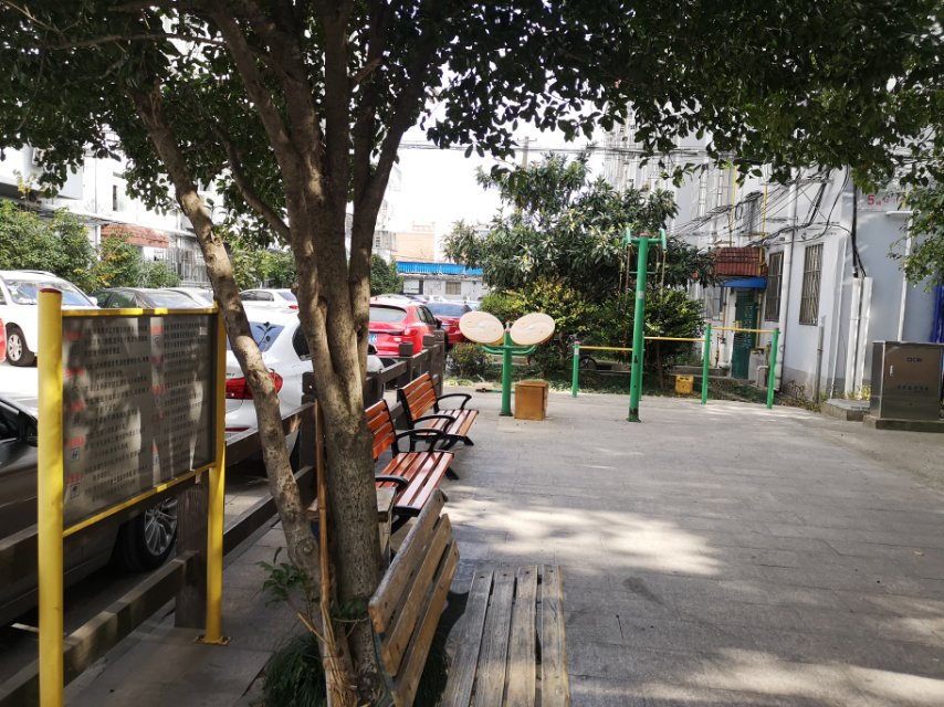 新川路709弄13號旁健身點