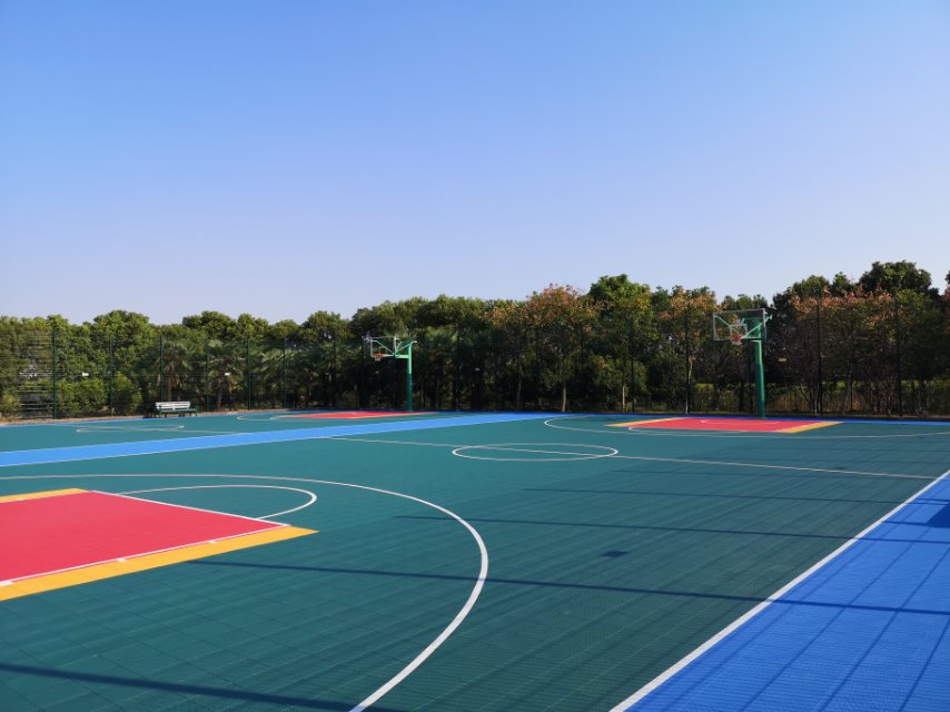 萬春苑社區(qū)公共運動場