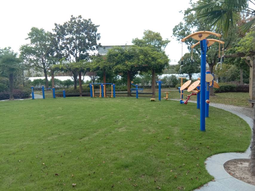 建華村健身點(diǎn)2