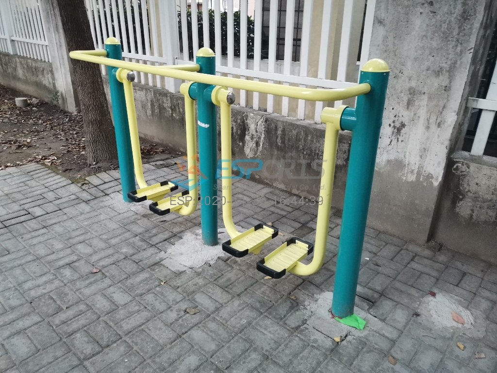 二位智能太空漫步機