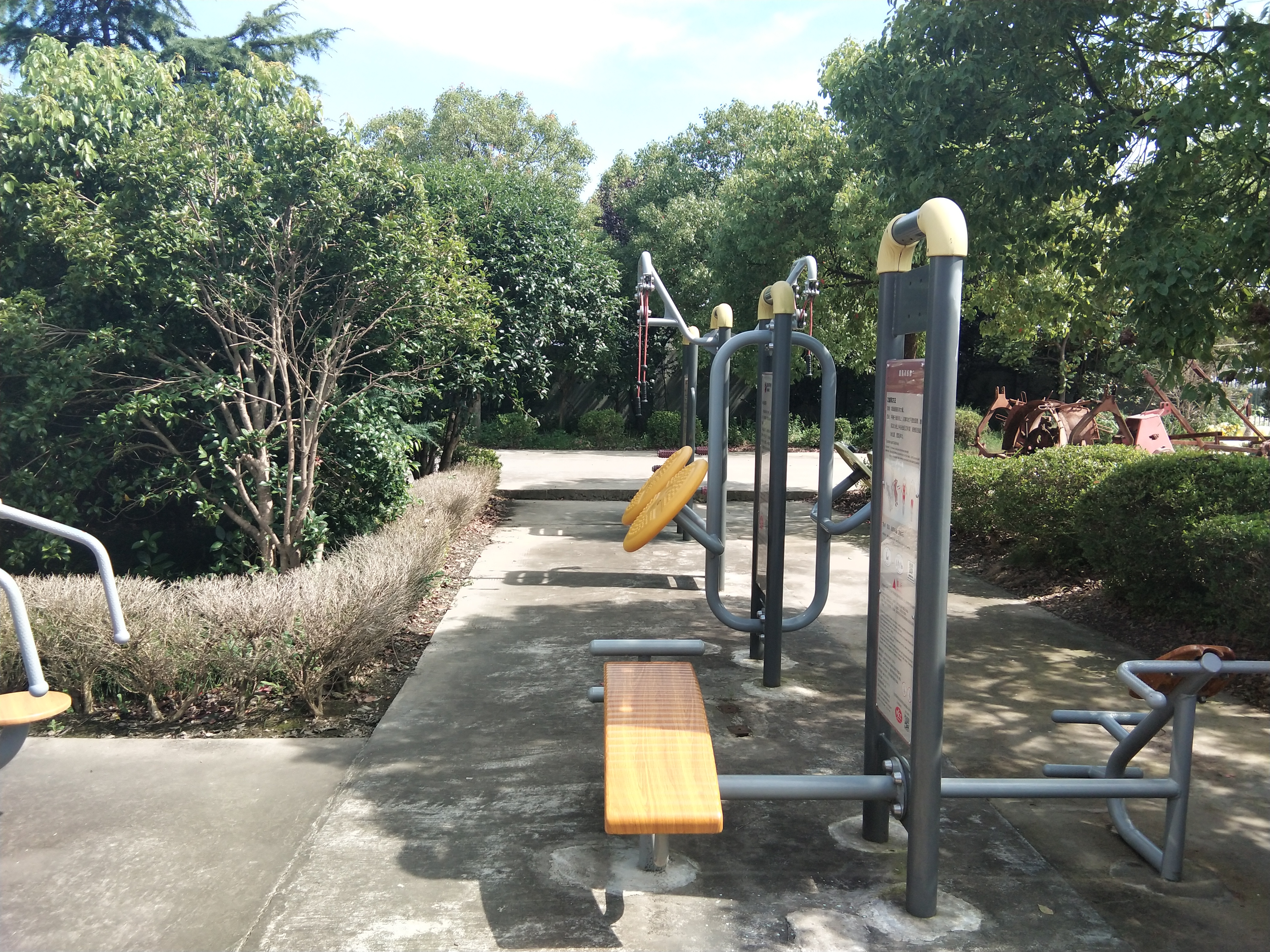 奉城鎮(zhèn)永民村市民益智健身苑點