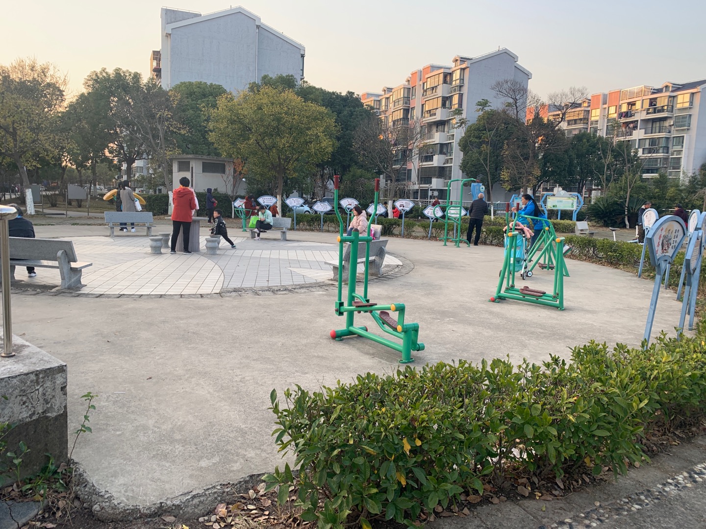 新舒苑北苑健身點(diǎn)