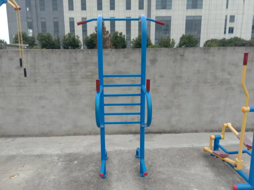 多功能訓(xùn)練器