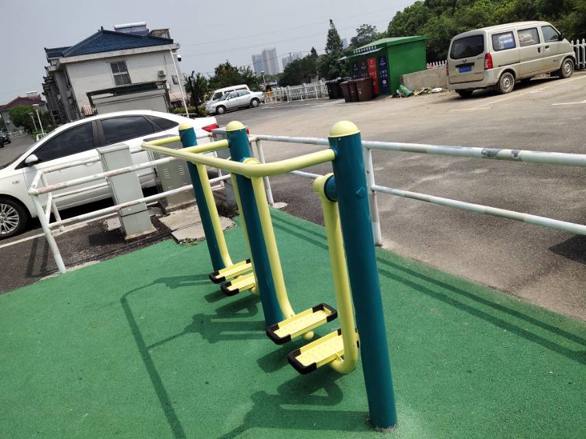 雙位太空漫步機(jī)