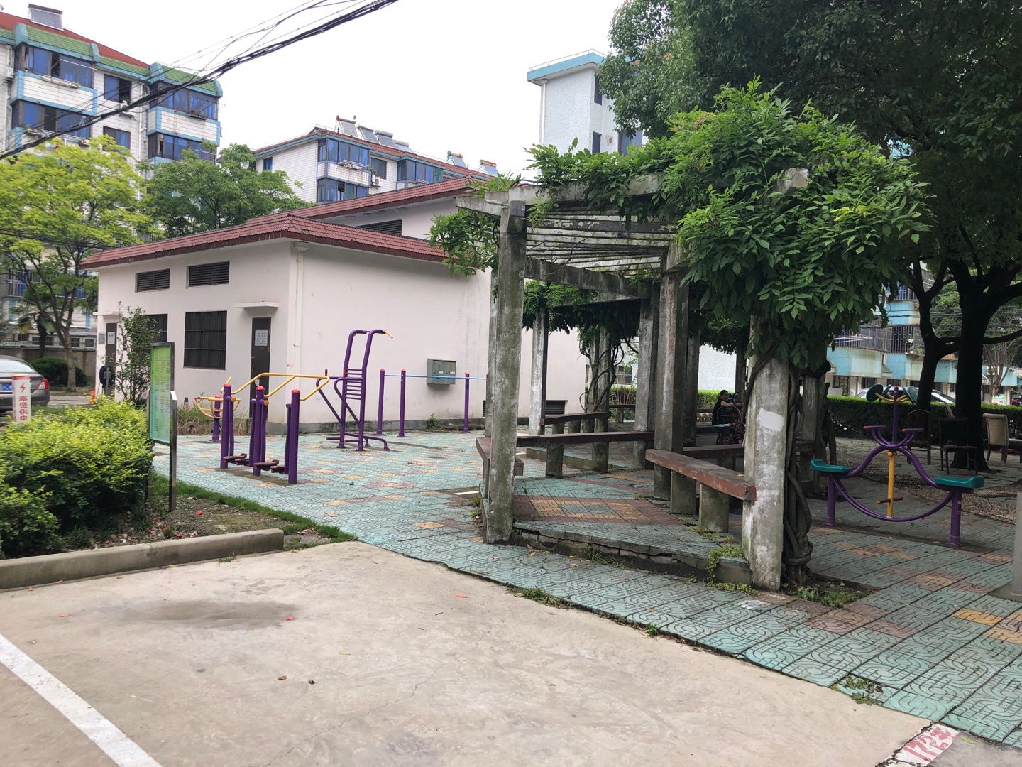 育秀二居健身點2