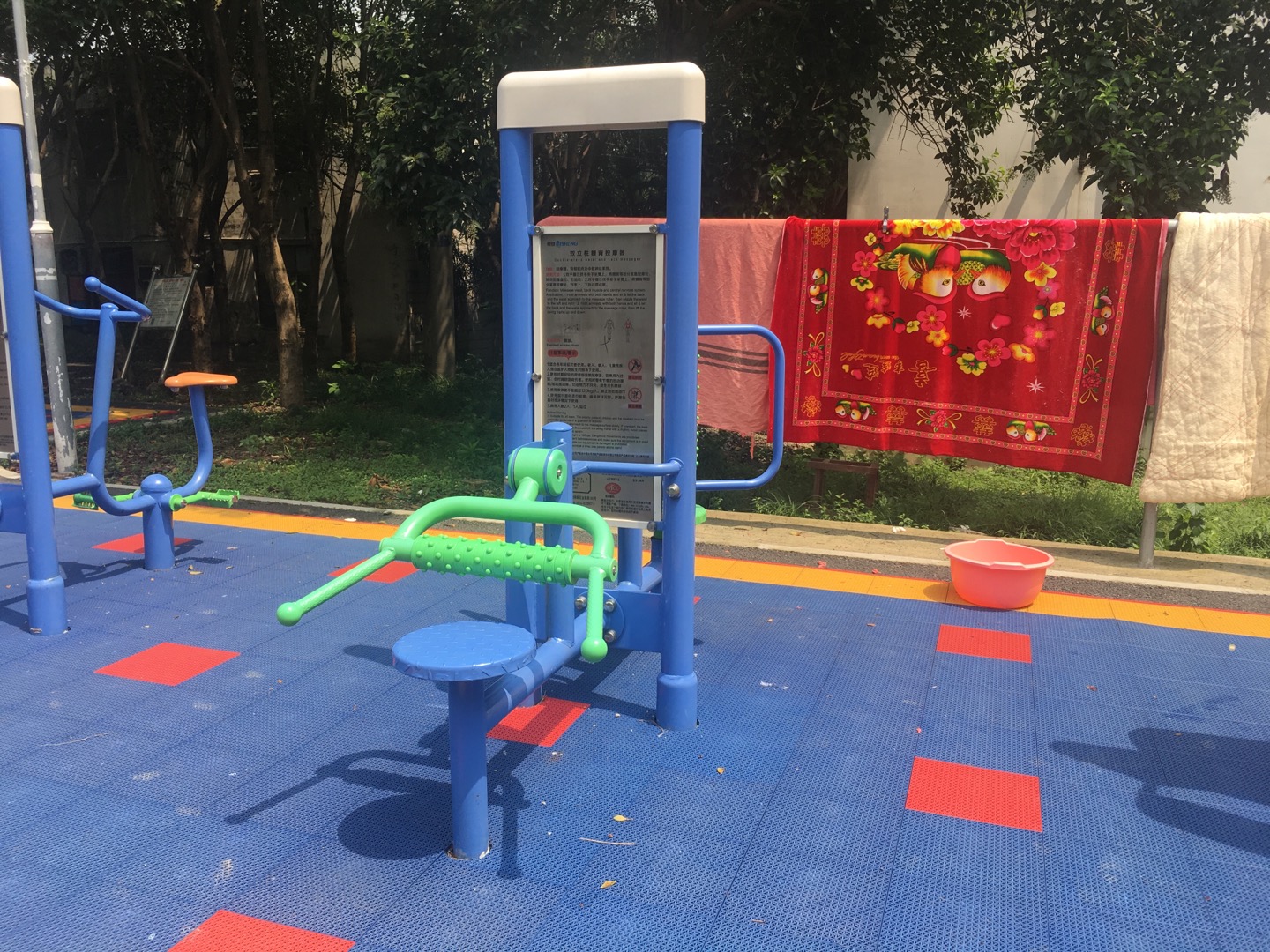 雙立柱腰背按摩器