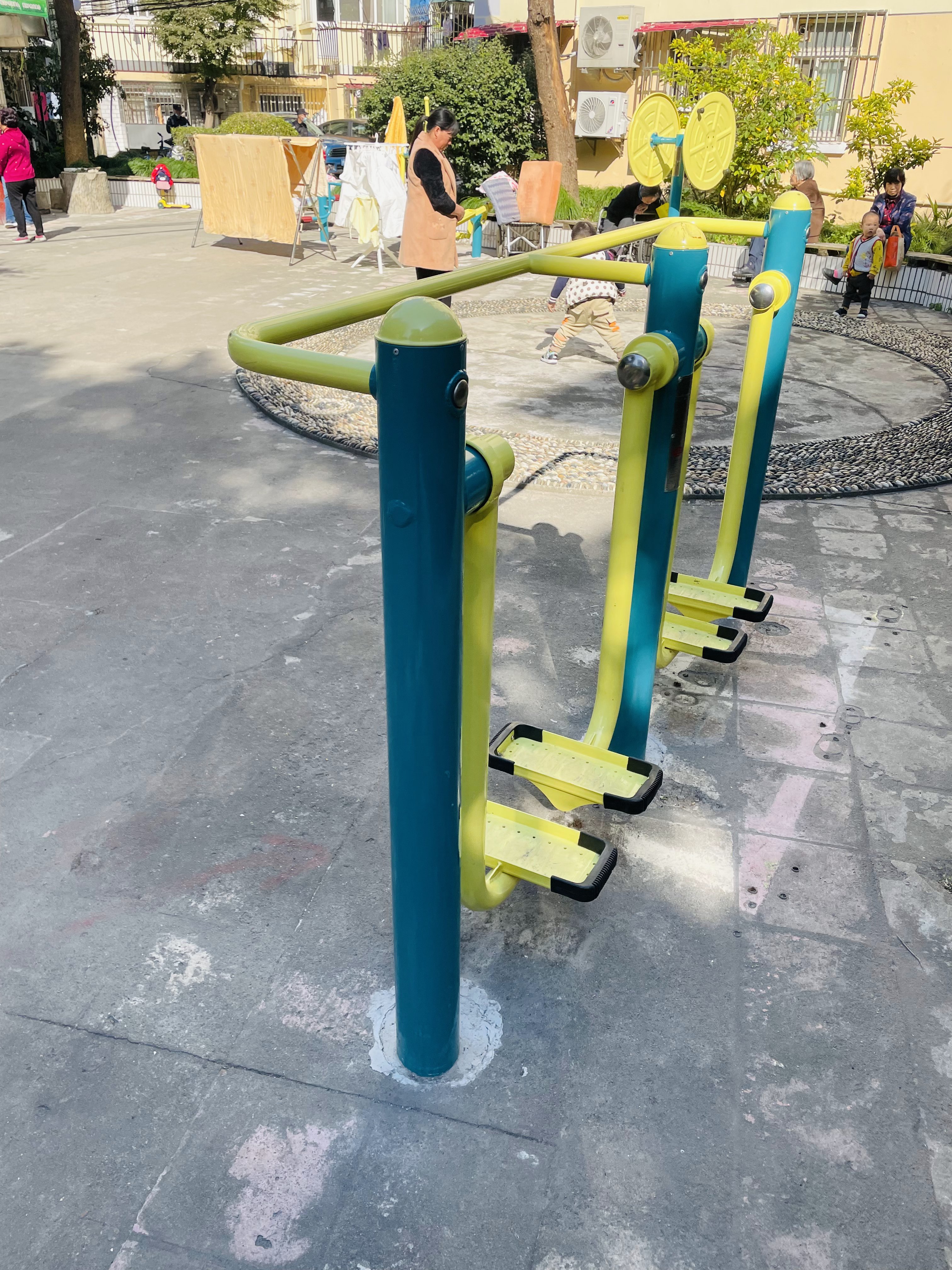 二位智能太空漫步機(jī)