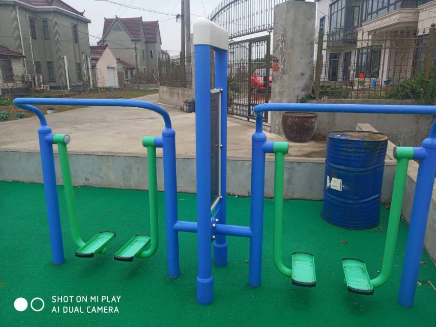 雙立柱太空漫步器