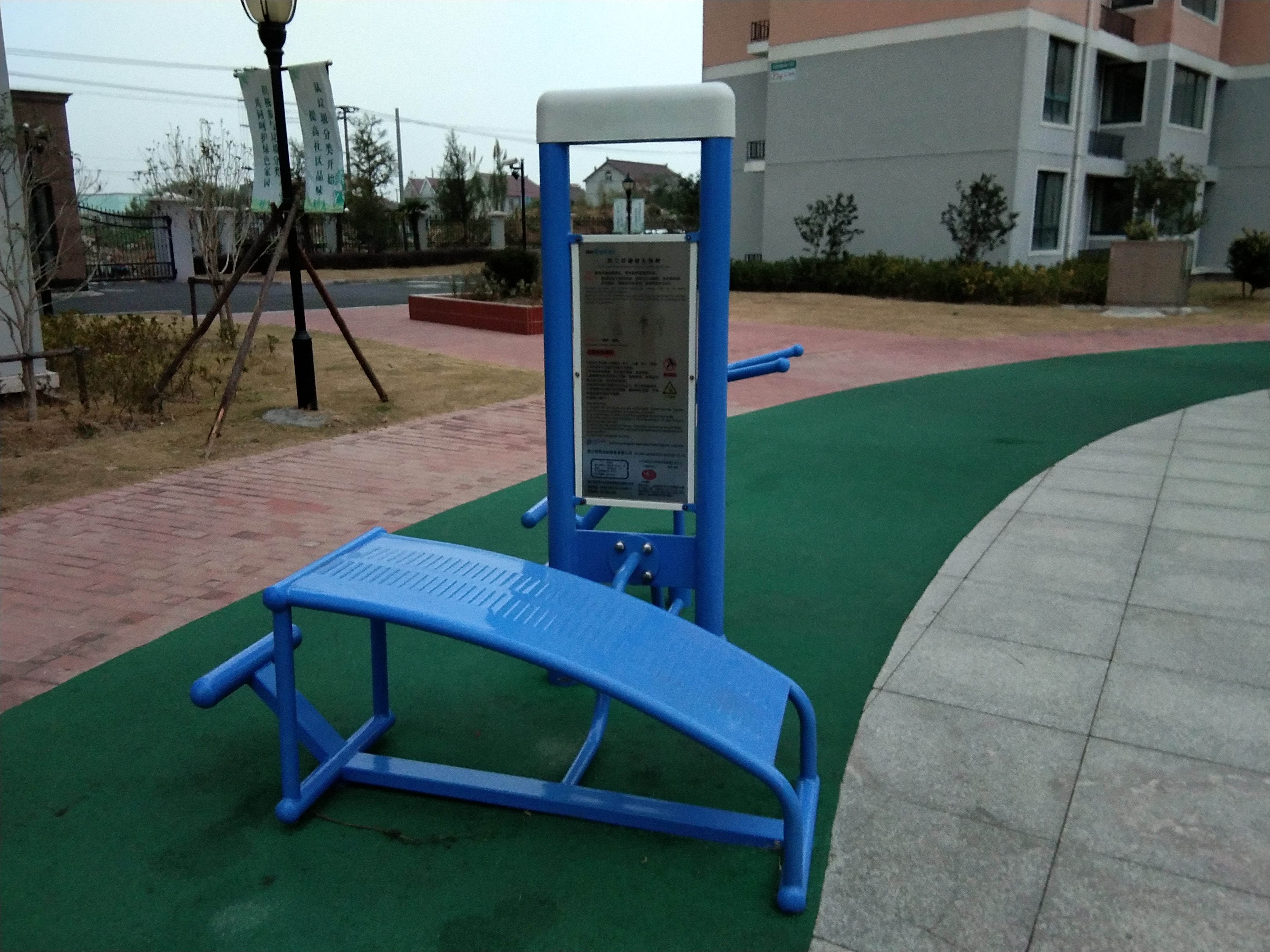 雙立柱腹背訓練器