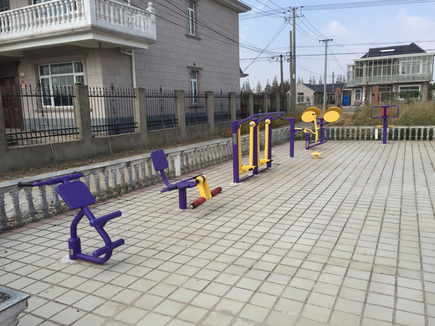 東興村六組健身點