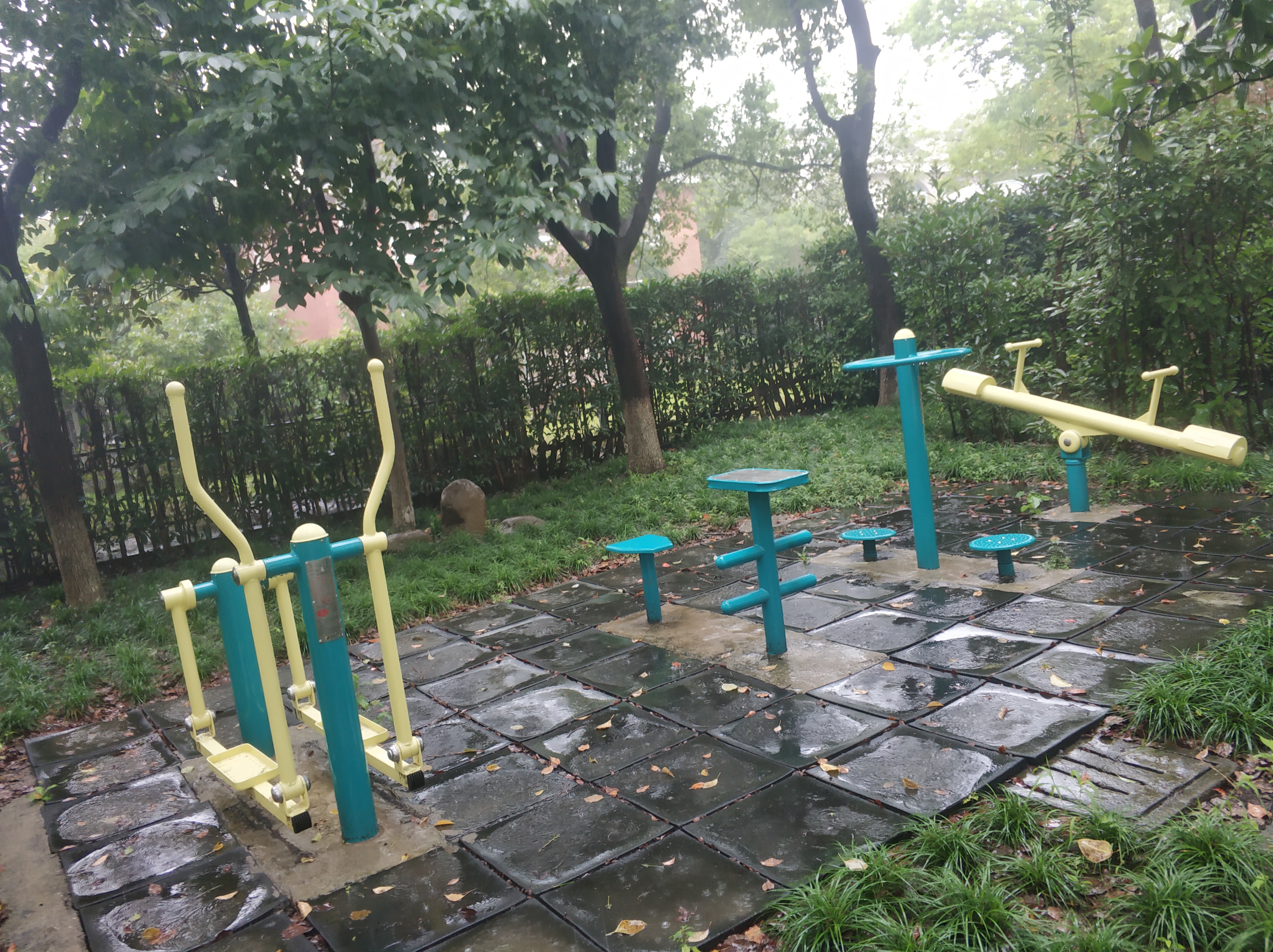 盈聯(lián)社區(qū)佳邸別墅健身點(diǎn)