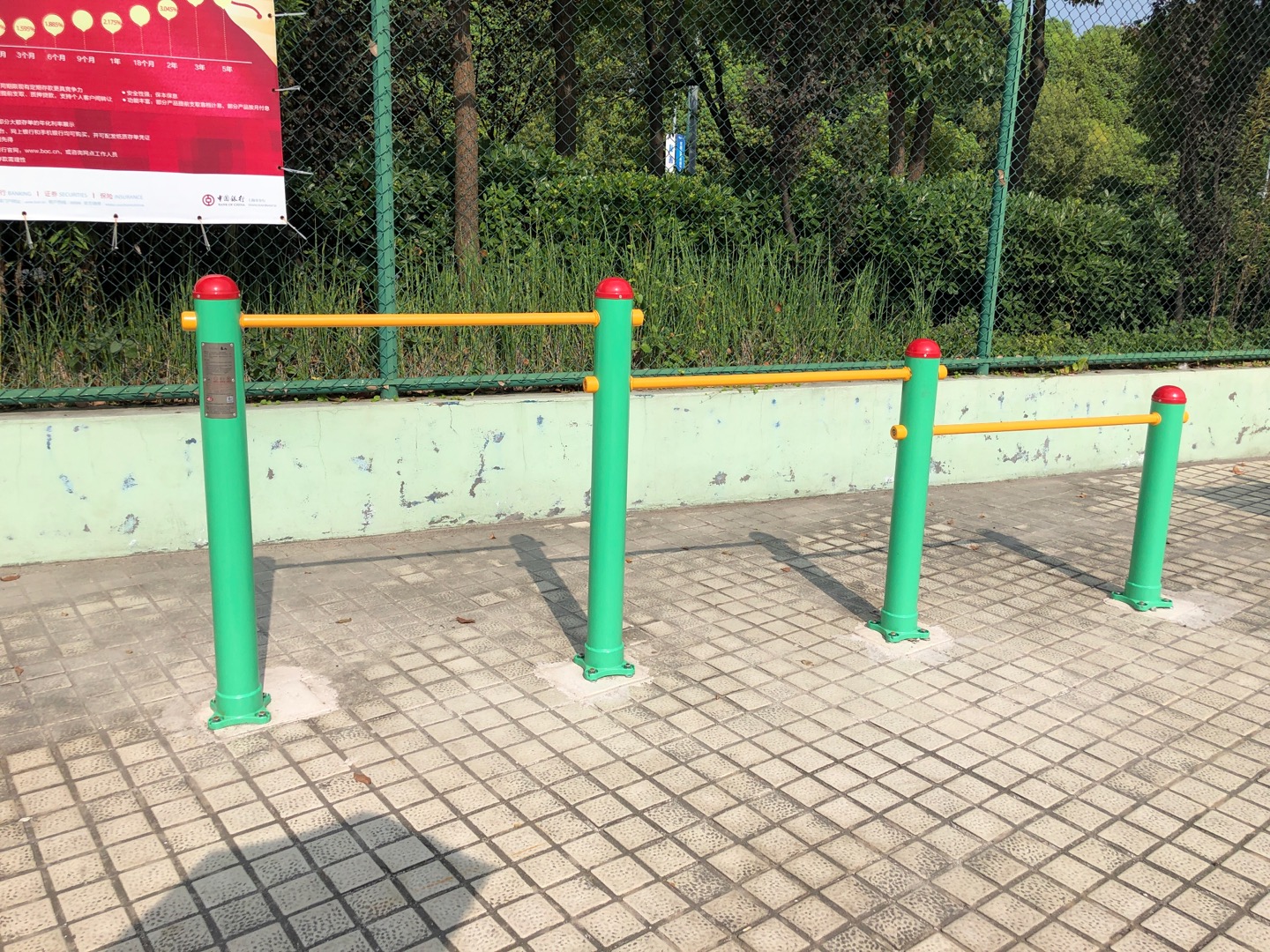 多聯(lián)壓腿架