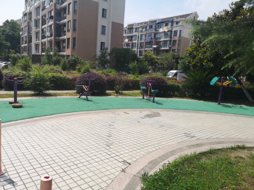 金碧居委健身苑點(diǎn)2