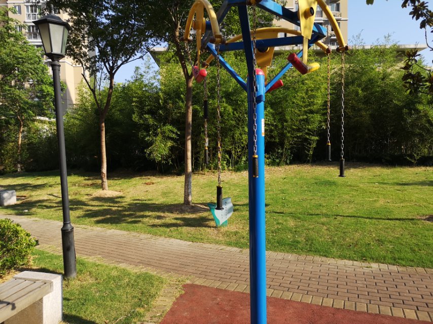 三人上肢牽引器