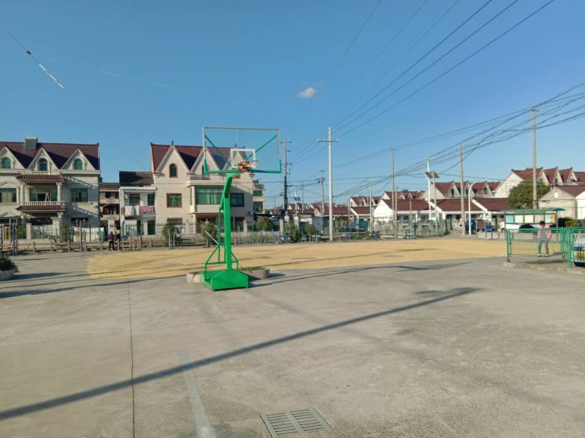 祝西村1649號西籃球場