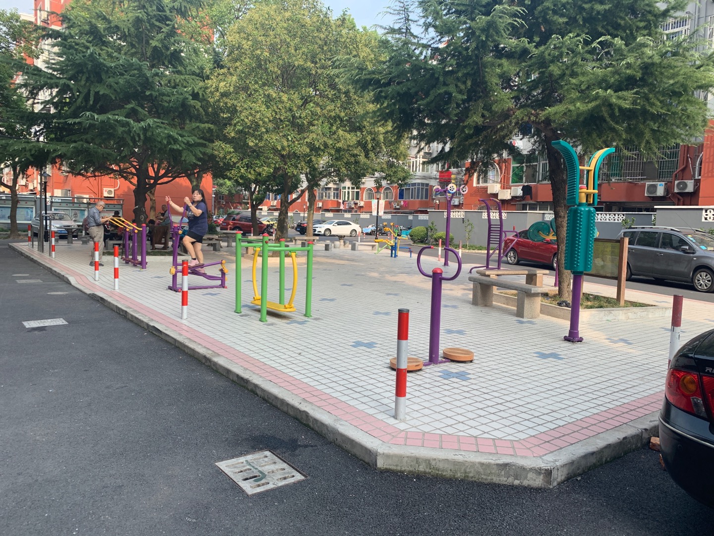 茸南苑健身點(diǎn)一