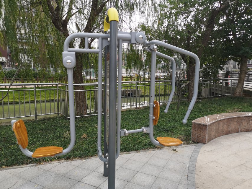 上下肢訓(xùn)練器