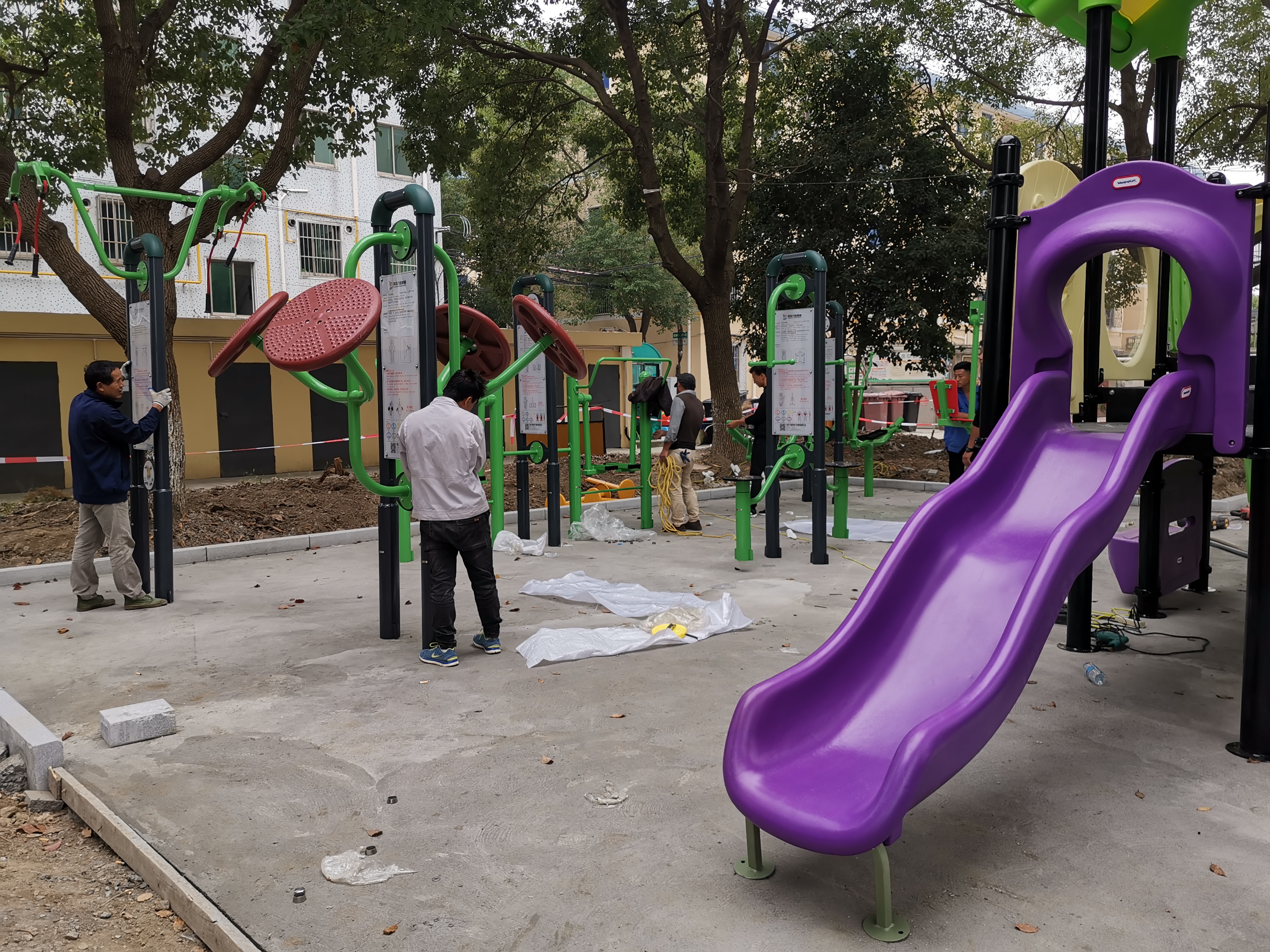 胡橋花苑一區(qū)市民益智健身苑點(diǎn)