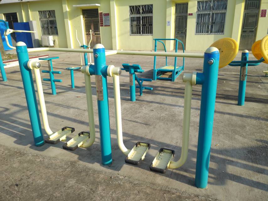 雙位太空漫步機(jī)