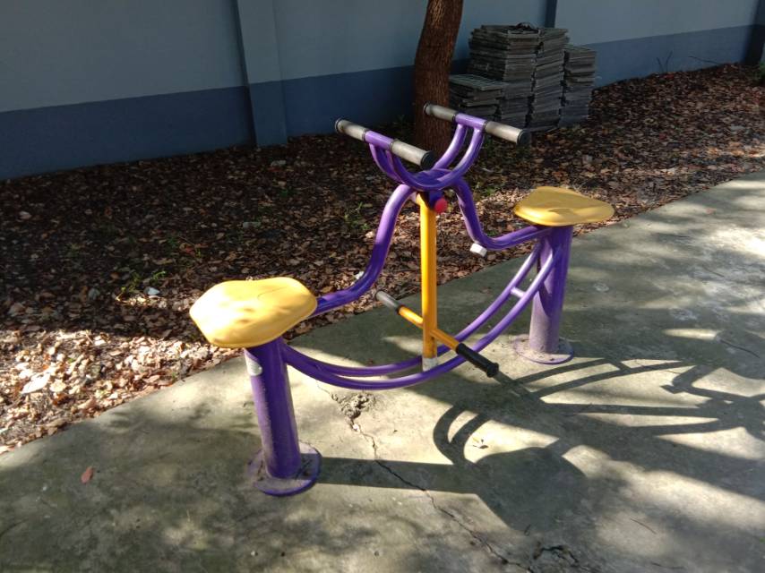 下肢康復(fù)器