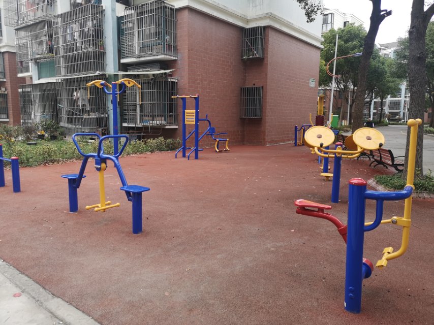 鶴鳴一村村西區(qū)健身苑點