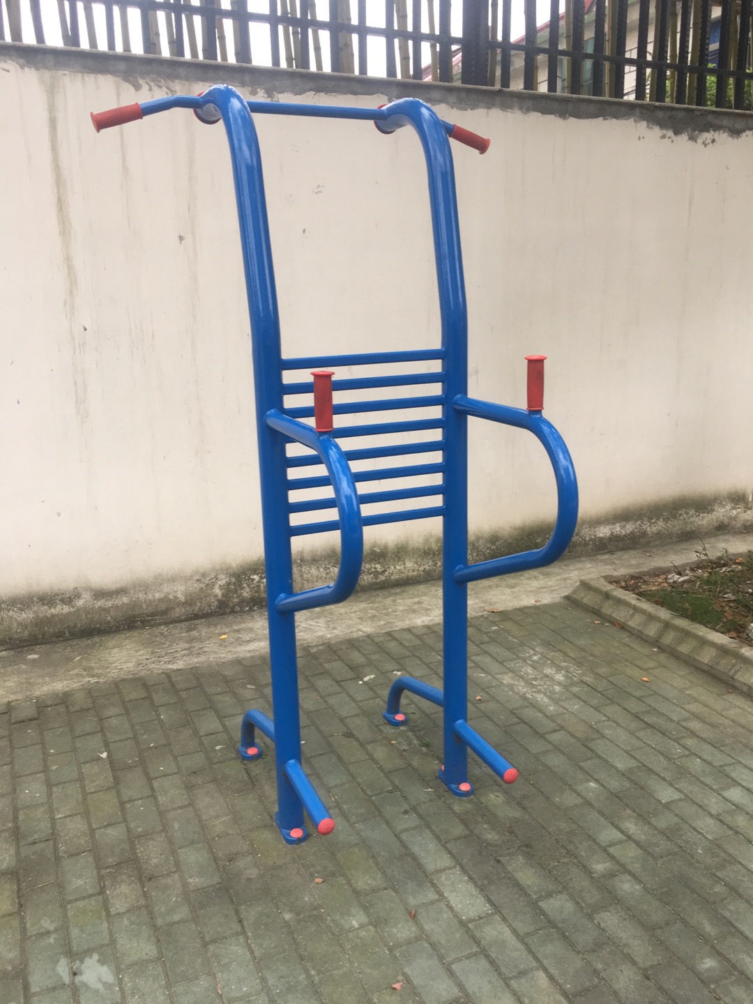 多功能訓(xùn)練器