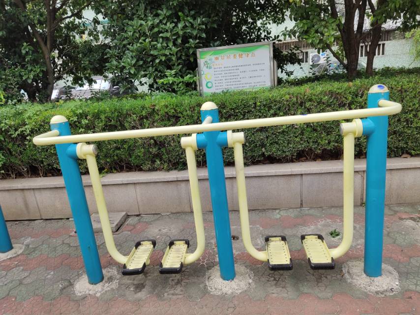 雙位太空漫步機(jī)